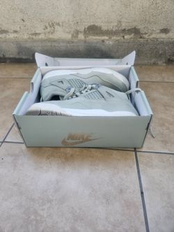 Nike Jordan 4 Retro Size 3 For $40.00