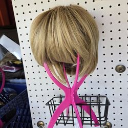 Nice Wig Short HAIR Do