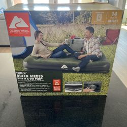 Tritech Queen Airbed With In & Out Pump