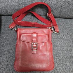 Coach Leather Swing Pack Crossbody Bag