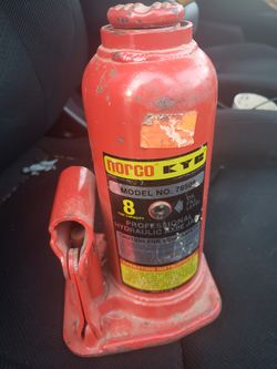 NORCO KYB 8TON BOTTLE NOSE JACK