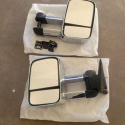 88 To 99 Chevy cheyenne,Sierra,tahoe suburban Tow Mirrors  in good used condition 1 Needs Repairs