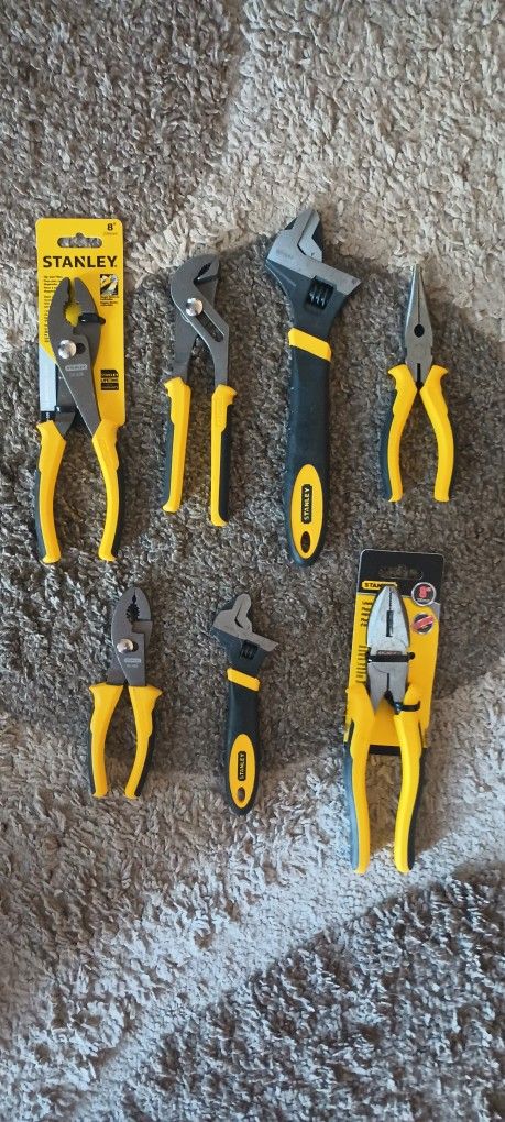 New Stanley 7 Piece Wrench and Pliers Set