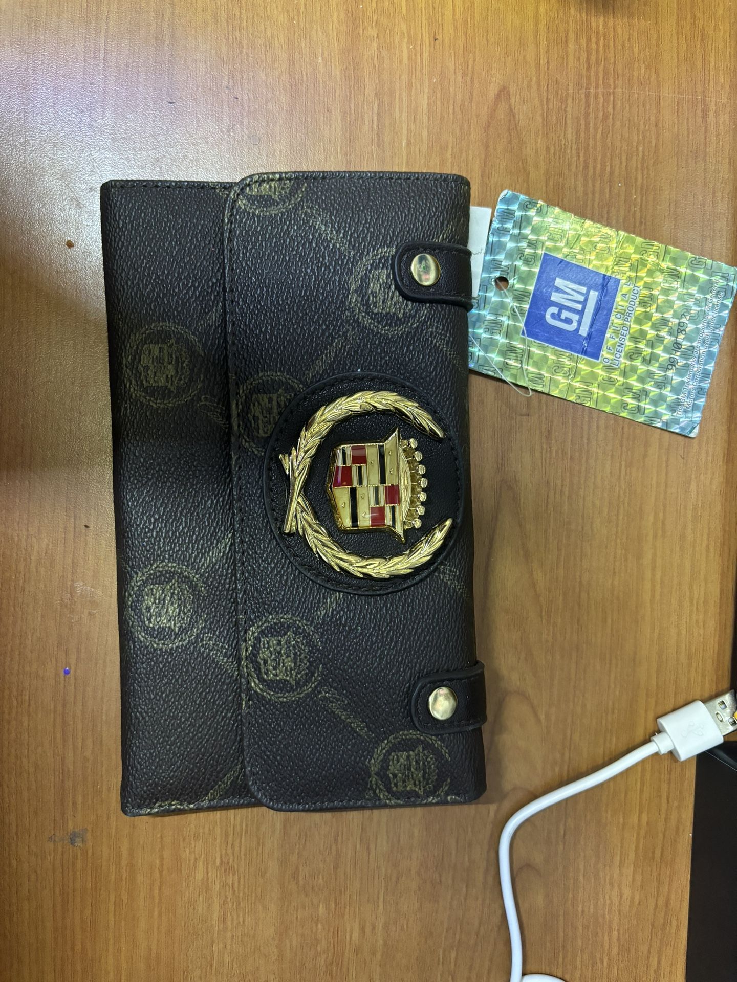 GM  Wallet New Never Use  