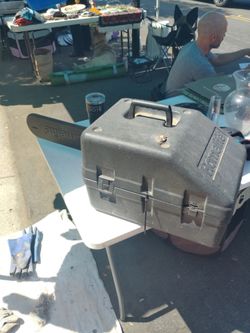 Gas Chainsaw with carrying case