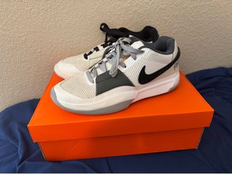 Nike ja 1 light smoke grey (size 7.5 in men)