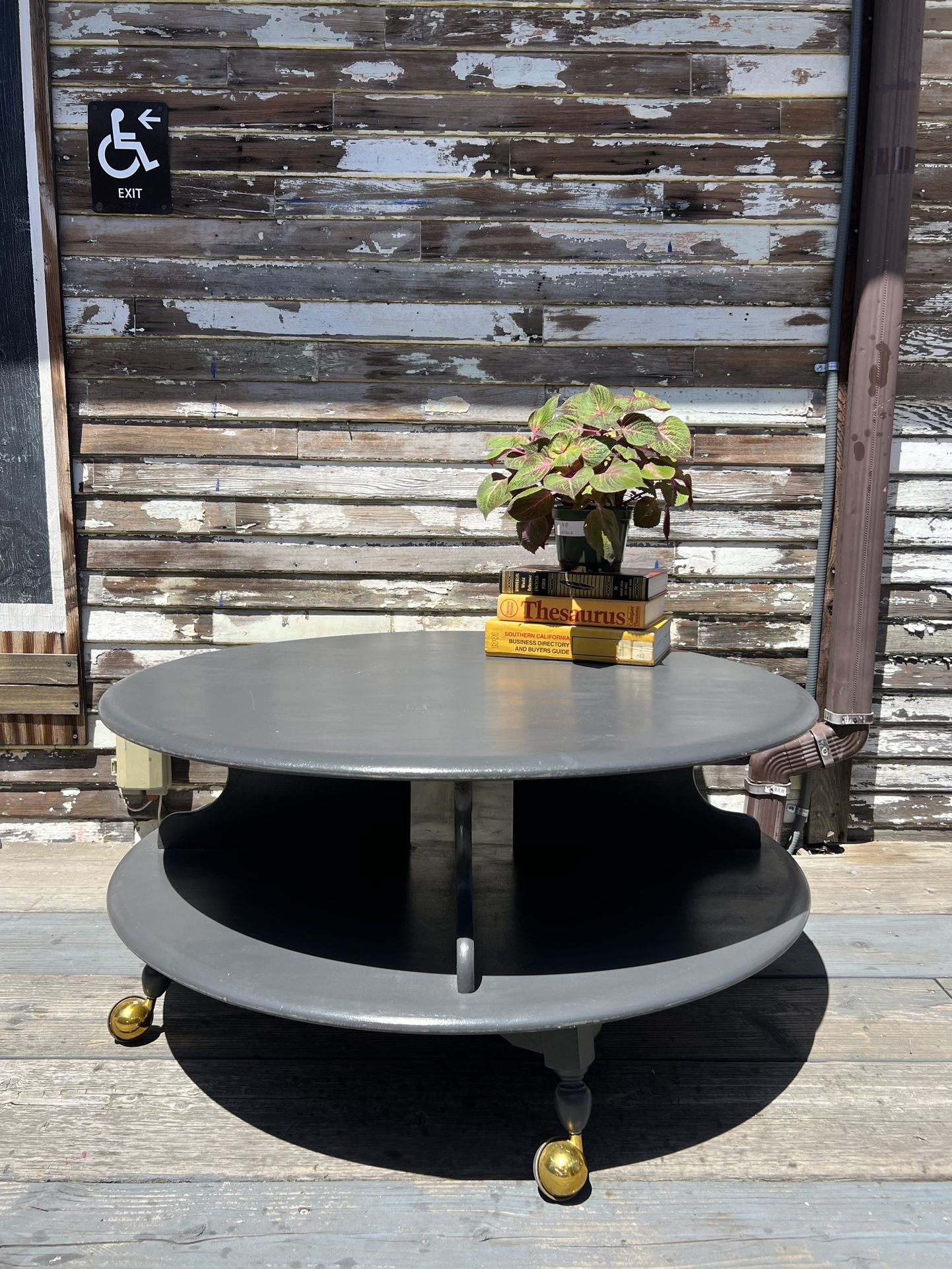 Circular Coffee Table On Wheels