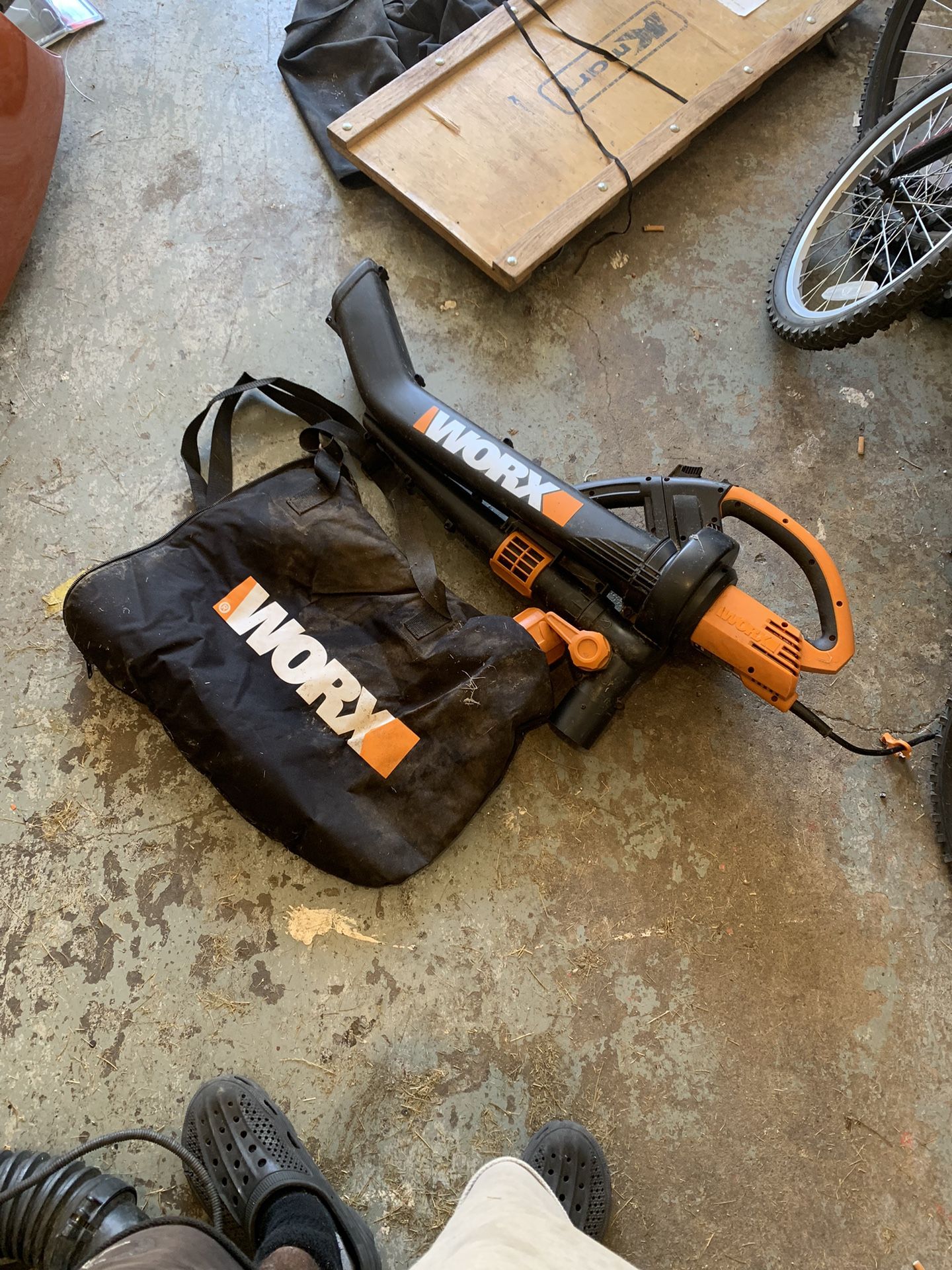 WORX WG505 Electric TriVac Blower/Mulcher/Vacuum All-Metal Mulching System