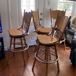 Set Of 4 Swirl Wooden Bar Stool Chairs $160
