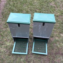 Poultry Feeder