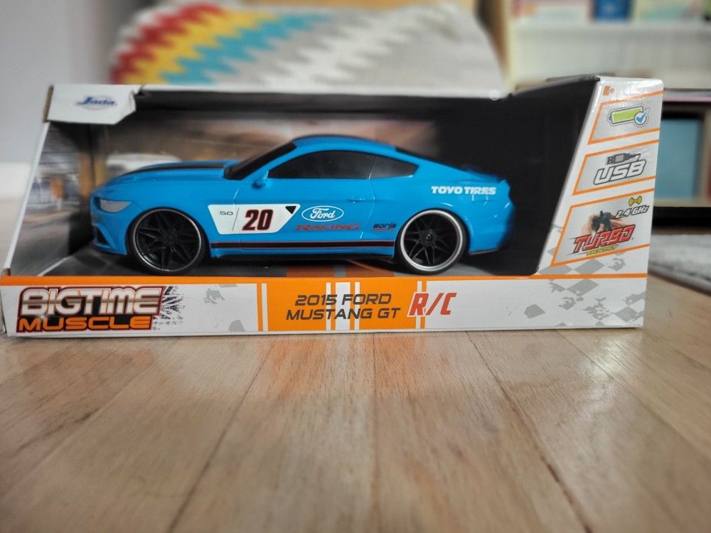 Remote Controlled 2015 Ford Mustang GT