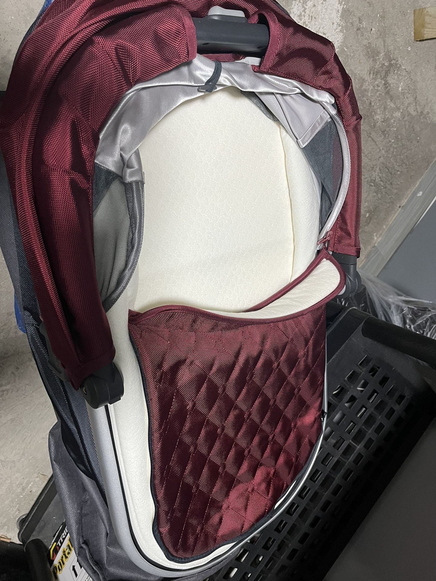 Uppababy Bassinet burgundy
