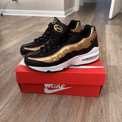 Air Max 95’s - Size 5Y