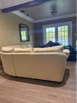 Sofá yellow suede
