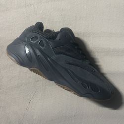 Adidas Yeezy Boost 700 “Utility Black”