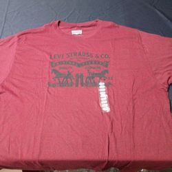 LEVIS (2XL) T SHIRT