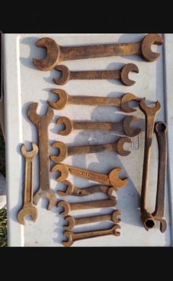 Vintage Antique Wrenches Large Collectible Tools 14 Pcs