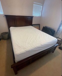 Queen bed