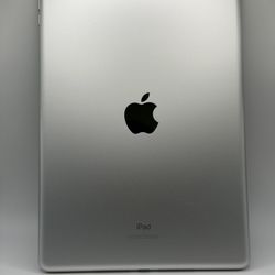iPad 9th Generation WiFi 64GB Silver with Apple Smart Keyboard and Apple Pencil . AppleCare plus 