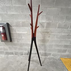 Coat Hanging Stand 