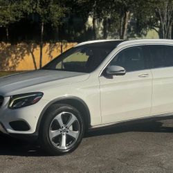 2019 Mercedes-Benz GLC GLC 300