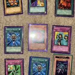 Yugioh/Pokemon Cards