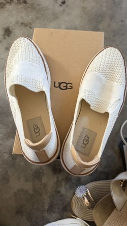π₯ UGG Slip-On Knit β SIZE 6 β LIKE NEW π₯