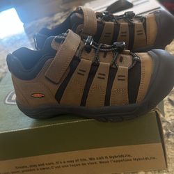 80 - Keen Youth Shoes Newport Shoe