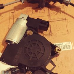 2004 Mazda 3 regulator Motors