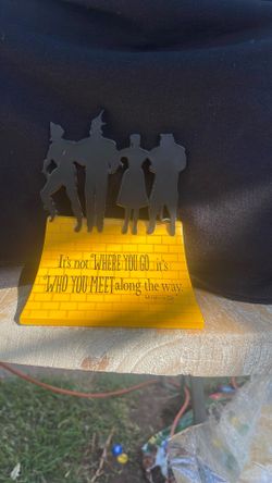 Book End Shelf Sitter