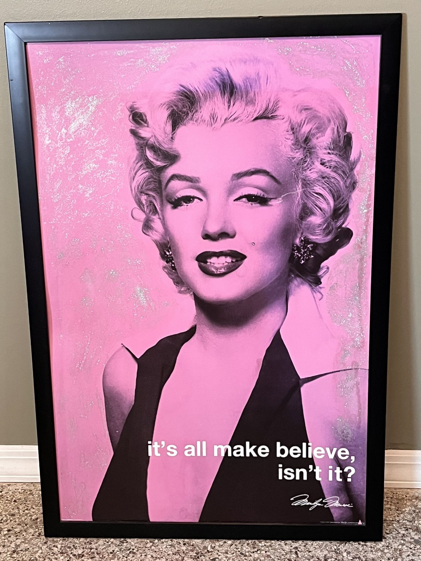 Stylish Pink Marilyn Monroe Portrait 