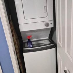 Whirlpool Stackable Washer And Dryer