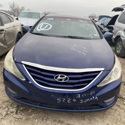 2011 HYUNDAI SONATA 2.4L FOR PARTS PARA PARTES 