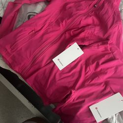 Hot pink Lululemon set 
