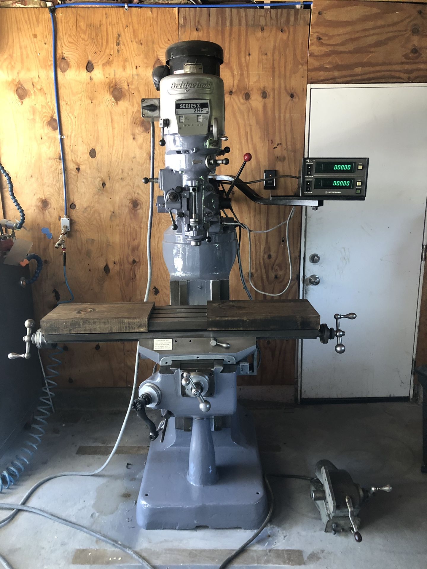 Bridgeport 2hp mill machine series 1