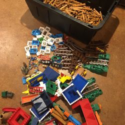 Lincoln Logs Collection