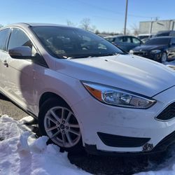 Ford Focus 4 Door Sedan White 