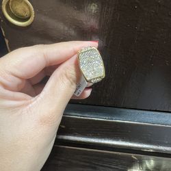 10k Gold REAL DIAMOND RING For A Good Price!!