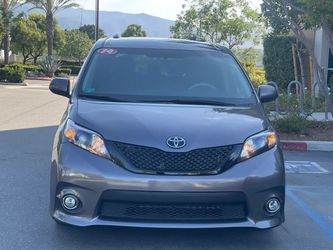 2014 Toyota Sienna
