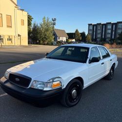 2004 FORD CROWN VICTORIA POLICE 