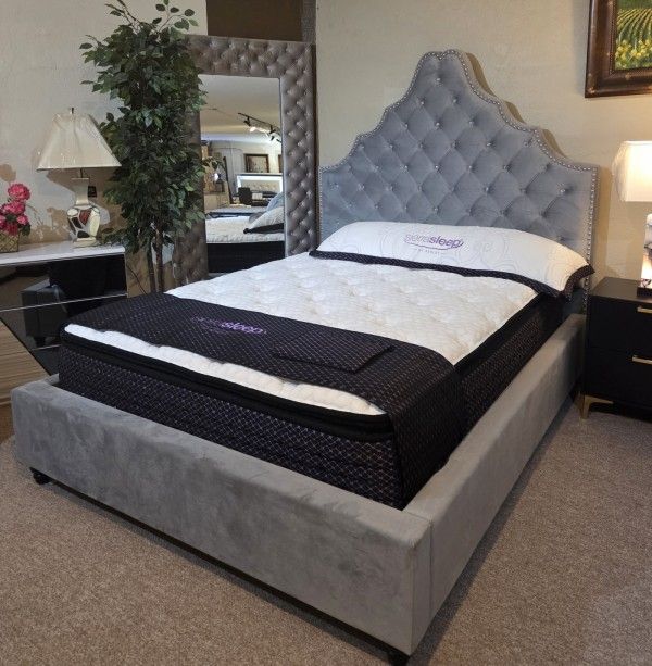 Luxurious Velvet Q. Bed New