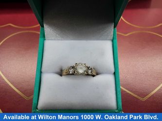 Women's Ring - Yellow Gold 14k (.585) 2.4 grams Size 6