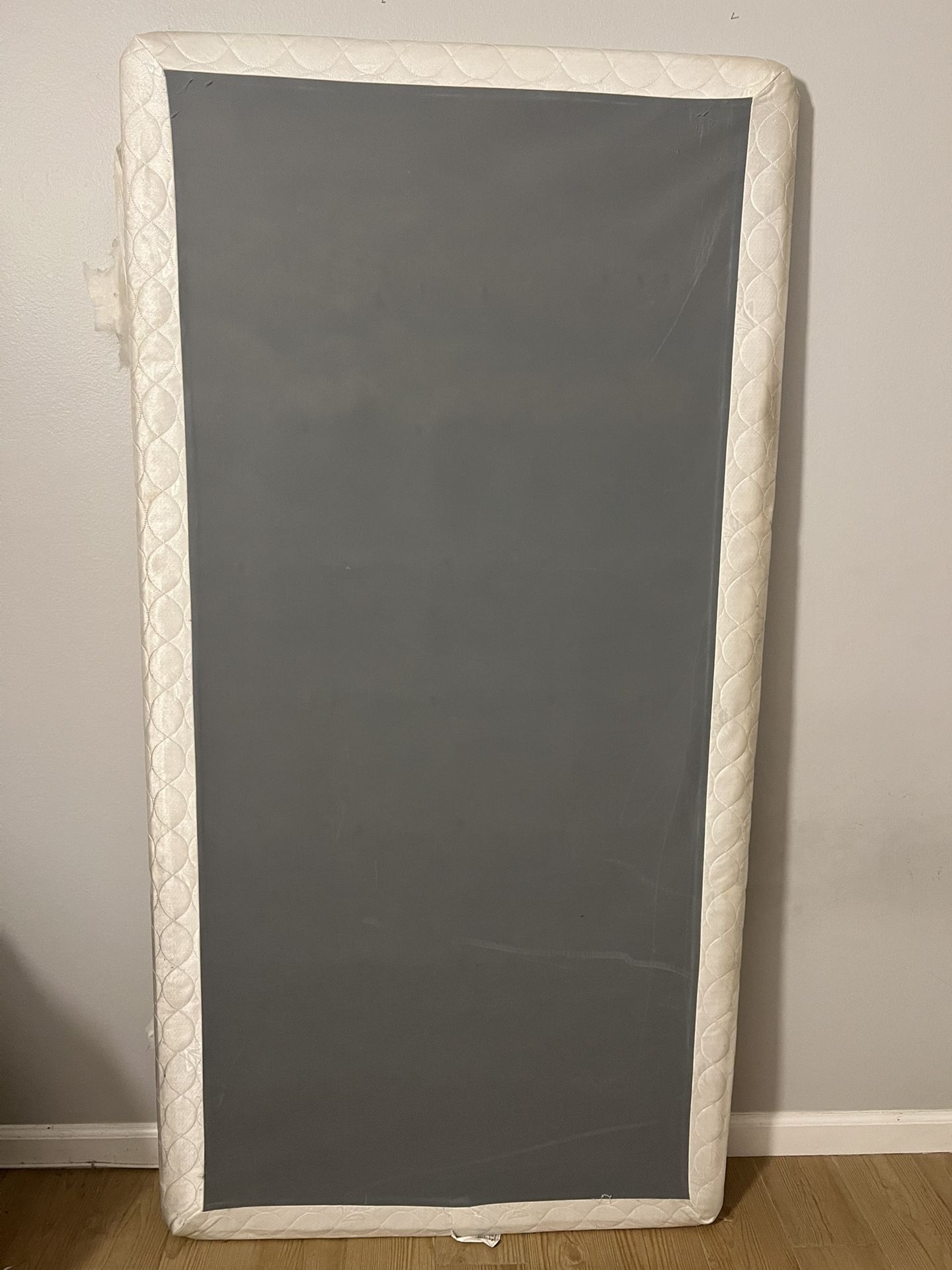 Twin Box Spring/ Foundation