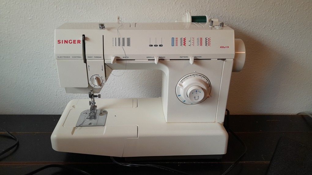 Singer Sewing Machine