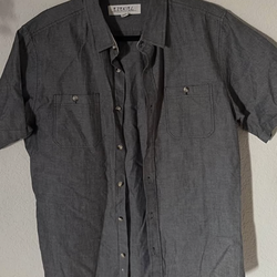 Men’s Ezekiel shirt M