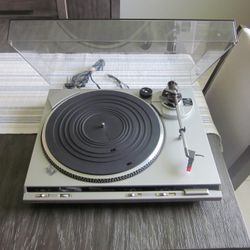 Technics Turntable With High Quality Empire Cartridge And Stylus . Near Mint . Hard To Find One For Sale In This  Condition . Must See 