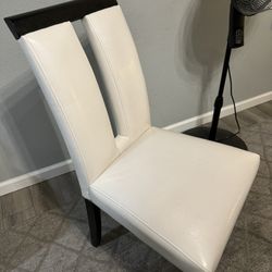 4 Dining Table Chairs