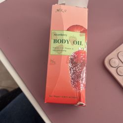 Strawberry scent body Oil 