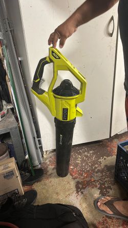 RYOBI BLOWER