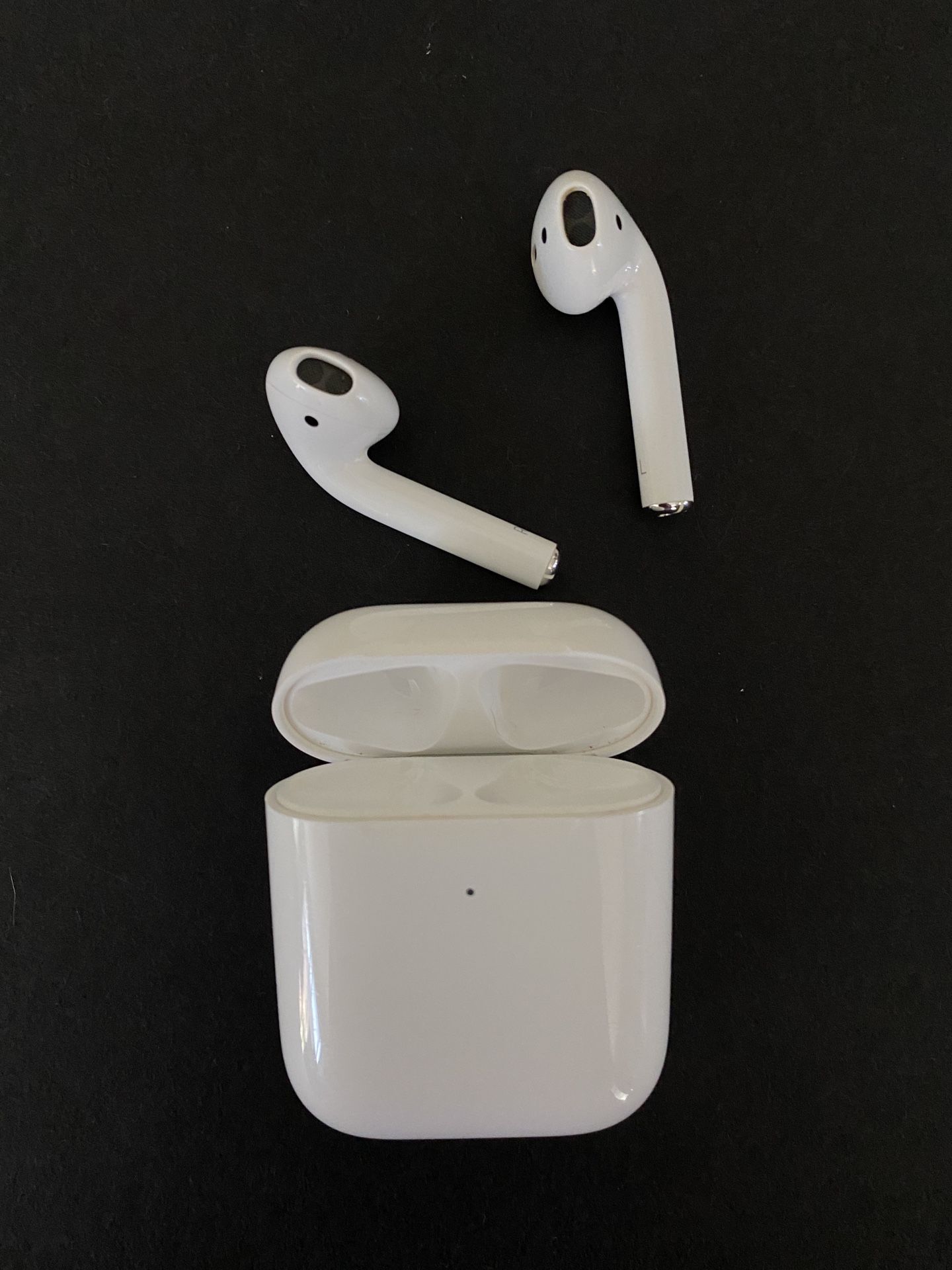 Apple AirPods 